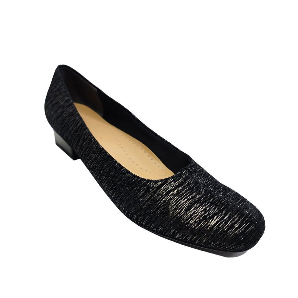 Trotters Women's Doris Pump Heels Women's Size 8.5 Narrow‎ Black Metallic